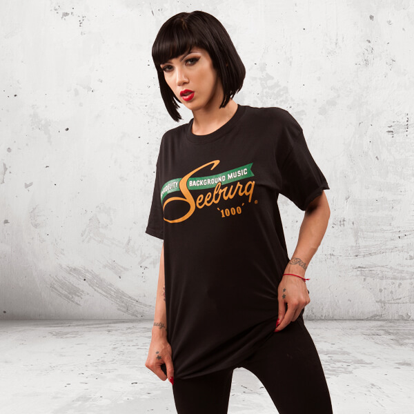 brunette-girl-in-vintage-green-gold-blk-tee-600px